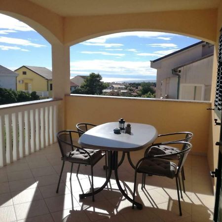 Apartman Dora Povljana Extérieur photo