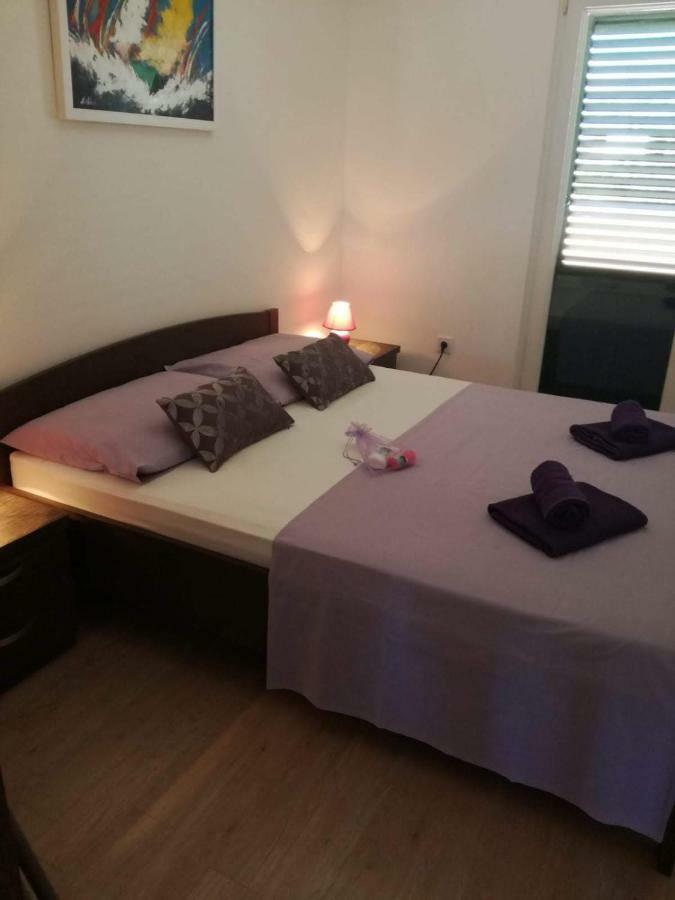 Apartman Dora Povljana Extérieur photo